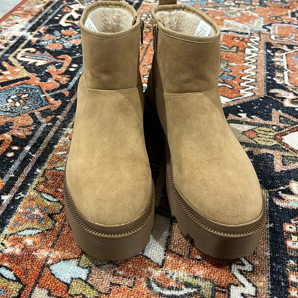 Universal Thread Rowan Boots 9